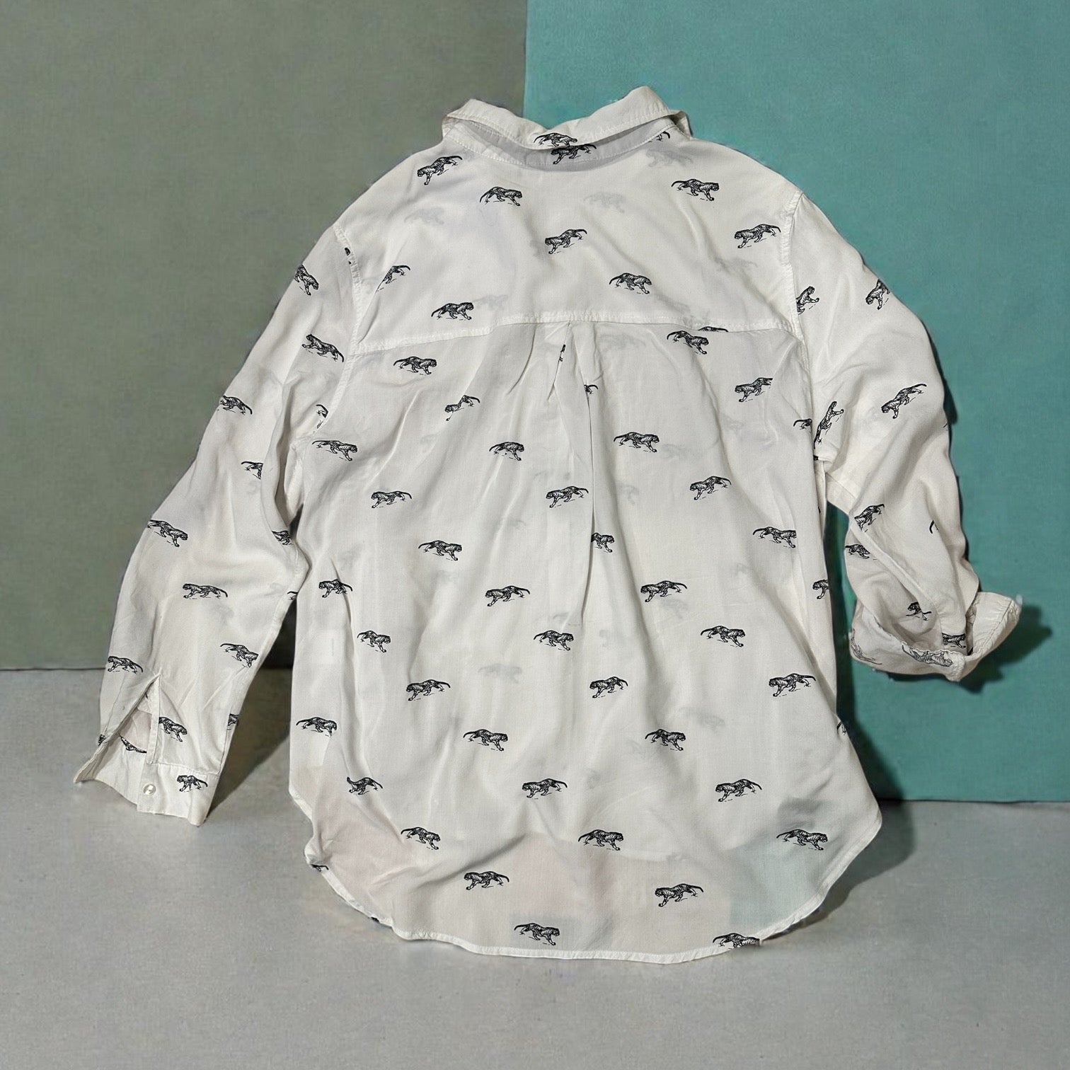 Size XL - Jane & Delancey Long Sleeve Button Down Shirt